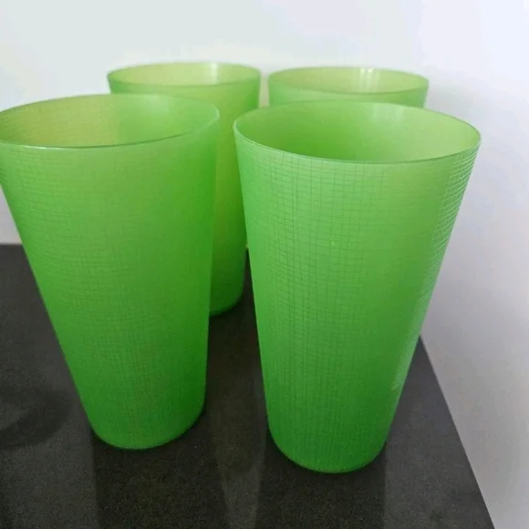 Four Large Plastic Cups - Picture 2 of 2